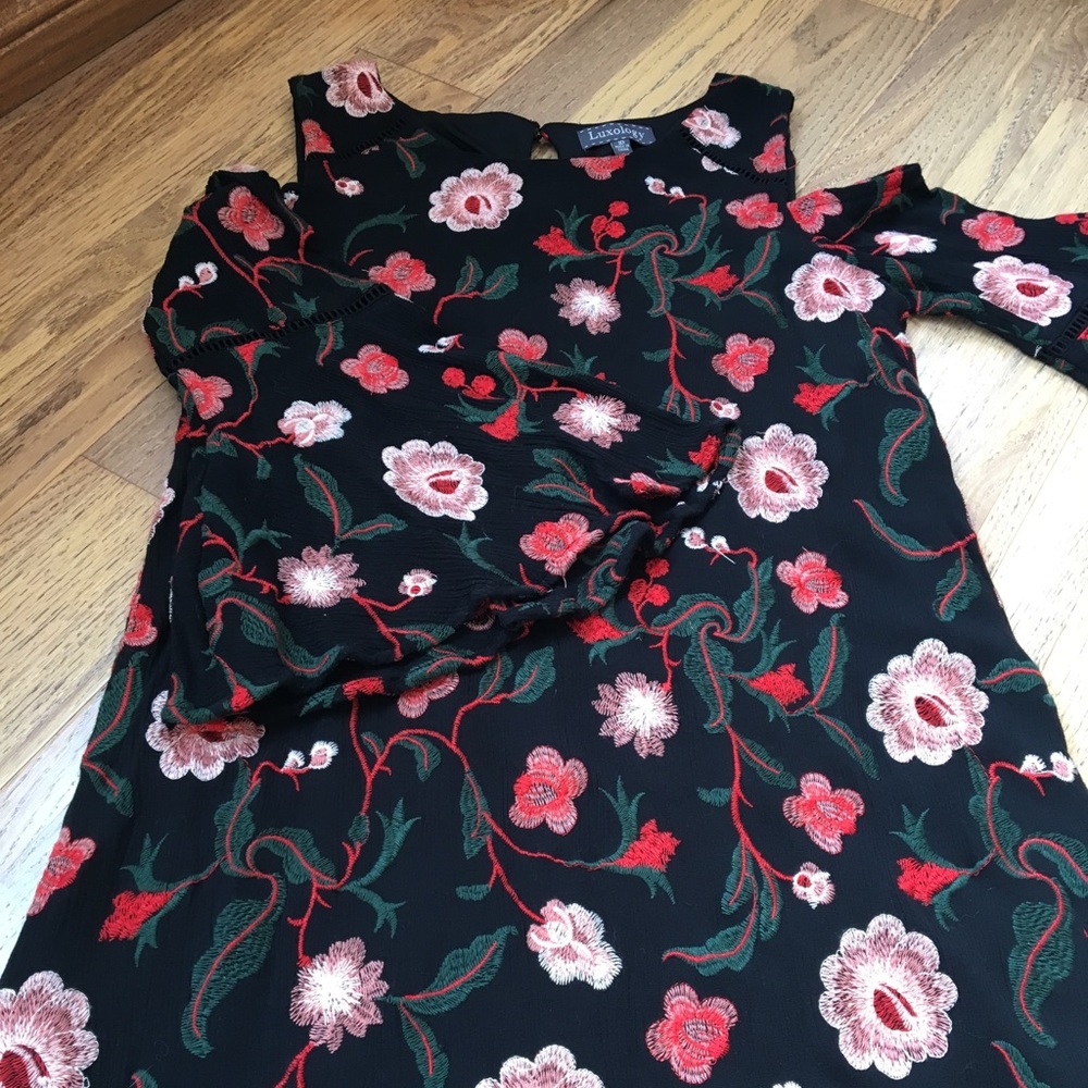 Cold shoulder bell sleeve dress